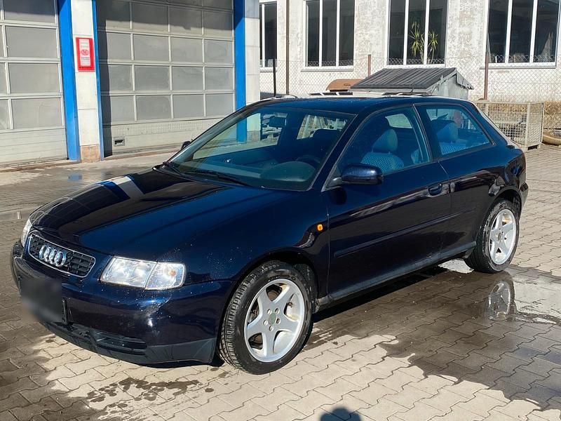 Blau Gebraucht 1999 Audi A3 Kleinwagen | 1.800 € (Guter Preis) - Bild 1/4