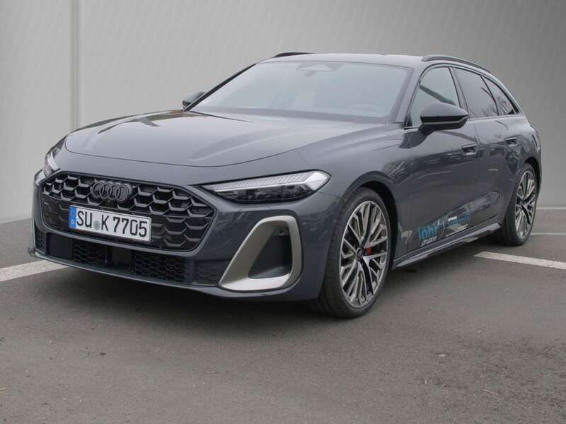 Gebraucht Audi A5 Ambiente 204 PS (150 kW) 2024 Magnetgrau Coupé