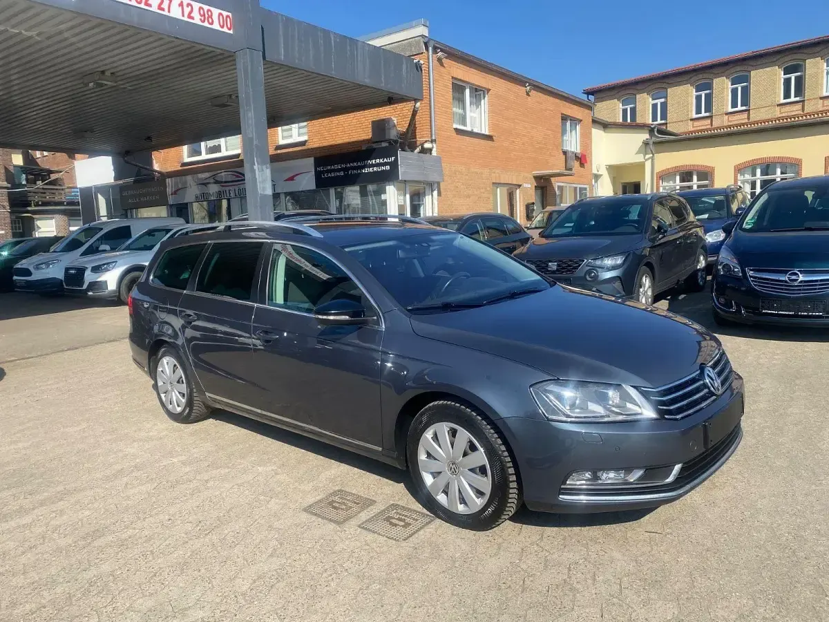 Gebraucht VW Passat Edition 177 PS (130 kW) 2014 Grau Kombi