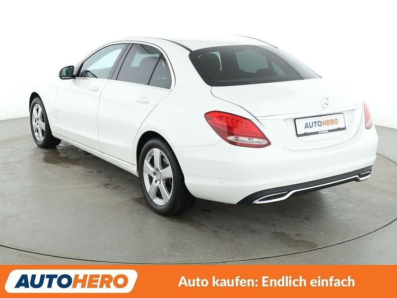 Gebraucht Mercedes C180 Exclusive 156 PS (114 kW) 2016 Weiß Limousine