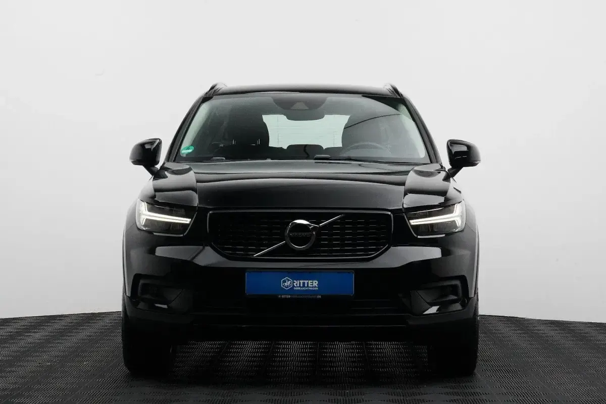 Gebraucht Volvo XC40 R-Design 129 PS (94 kW) 2021 Schwarz SUV