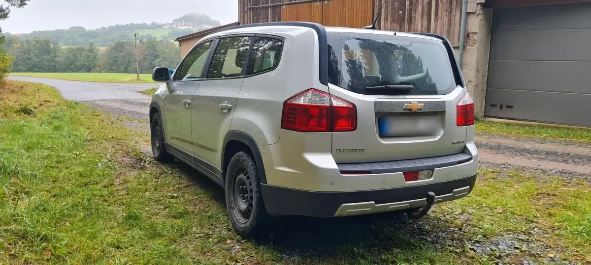 Usata Chevrolet Orlando 163 CV (119 kW) 2012 Argento Monovolume
