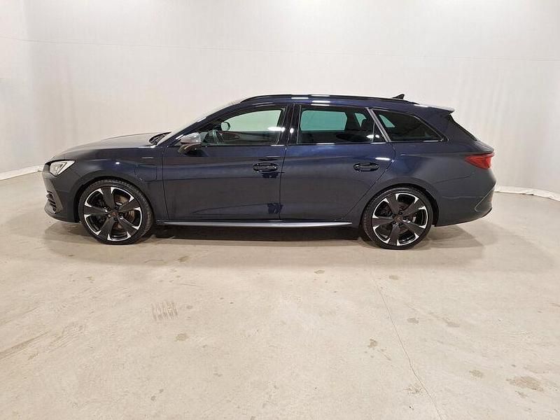 Gebraucht Cupra Leon VZ 245 PS (180 kW) 2022 Asphaltblau Kombi