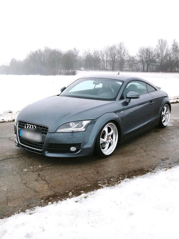 Silber Gebraucht 2007 Audi TT Coupé | 10.900 € (Teuer) - Bild 1/4
