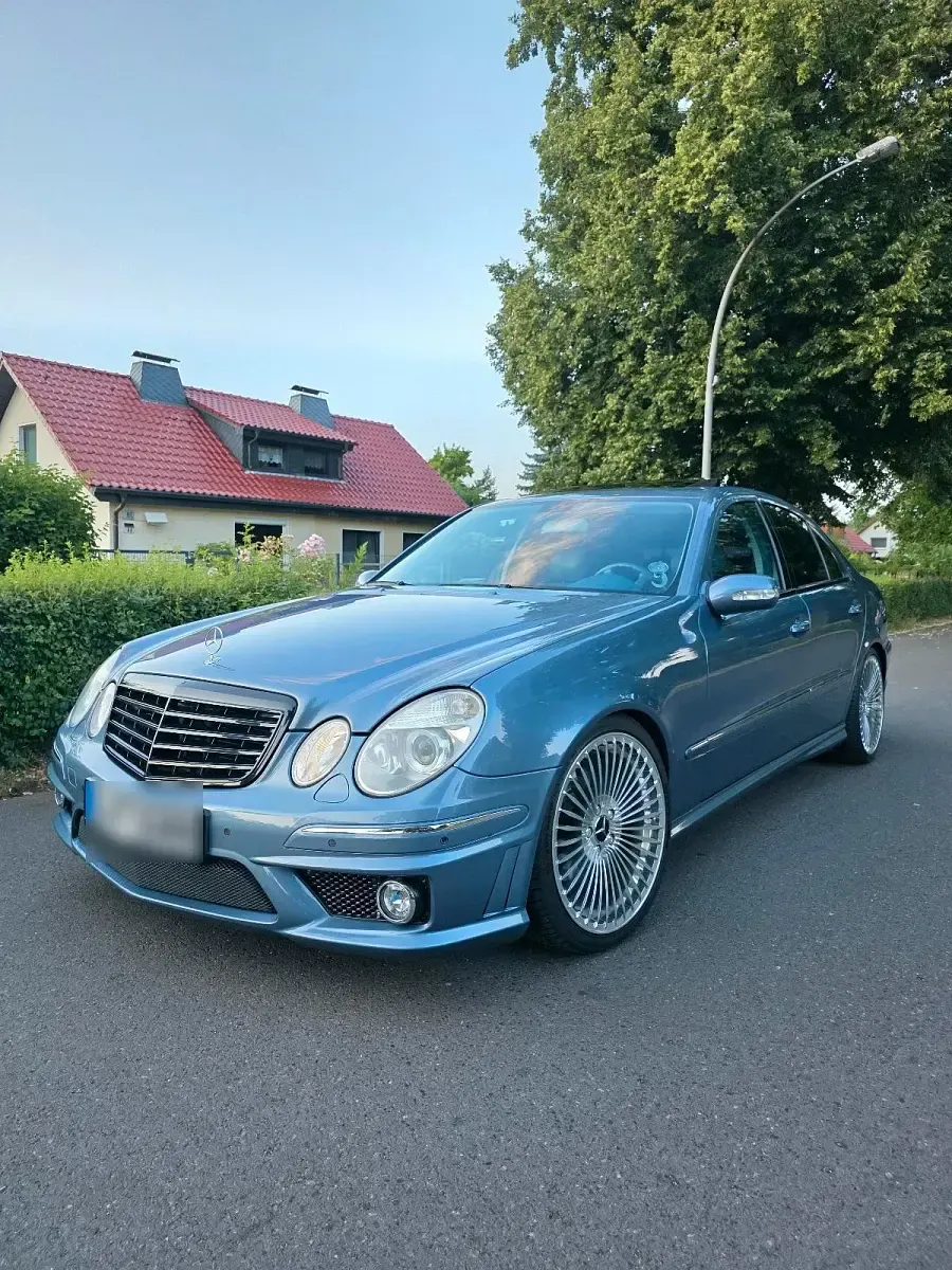 Gebraucht Mercedes E320 Avantgarde 224 PS (164 kW) 2003 Blau Limousine