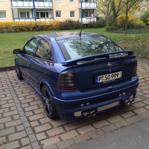 Gebraucht Opel Astra 114 PS (83 kW) 2002 Blau Limousine
