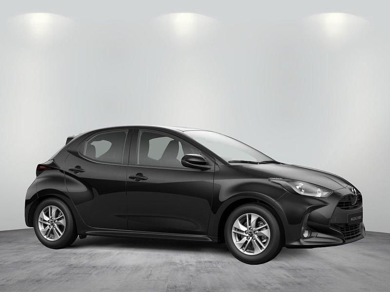 Neu Mazda 2 116 PS (85 kW) 2026 Opera black Kleinwagen