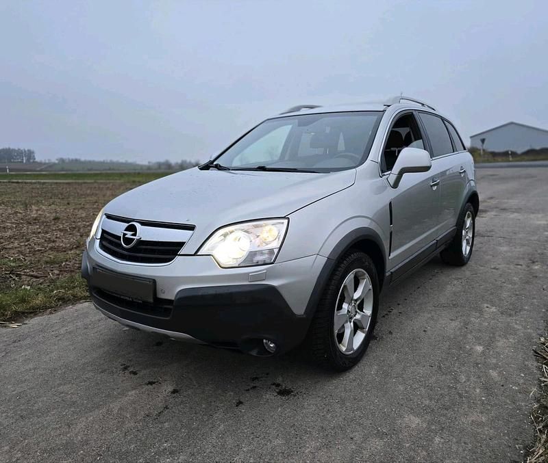 Grau Gebraucht 2009 Opel Antara SUV | 3.800 € (Fairer Preis) - Bild 1/4