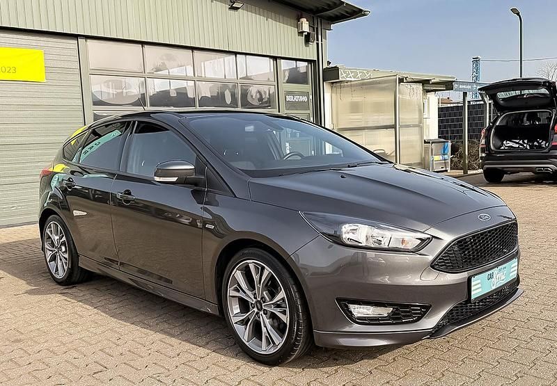 Gebraucht Ford Focus ST 150 PS (110 kW) 2017 Grau metallic