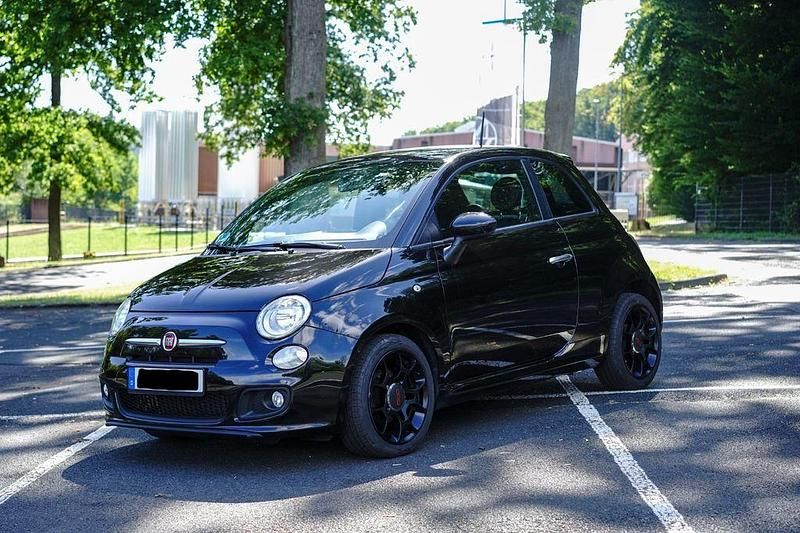 Schwarz Gebraucht 2014 Fiat 500 Kleinwagen | 6.499 € (Fairer Preis) - Bild 1/4