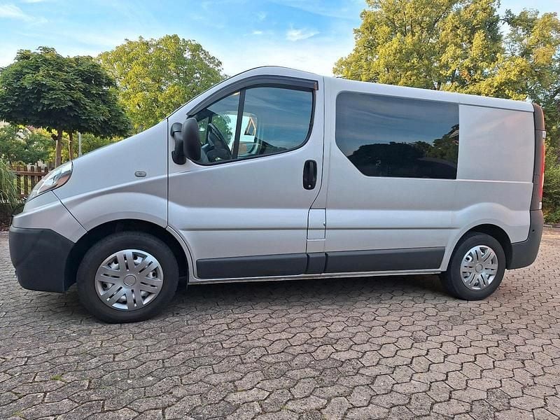 Weiß Gebraucht 2011 Renault Trafic Van | 7.600 € - Bild 1/4