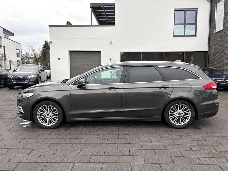 Gebraucht Ford Mondeo Titanium 150 PS (110 kW) 2020 Grau Kombi