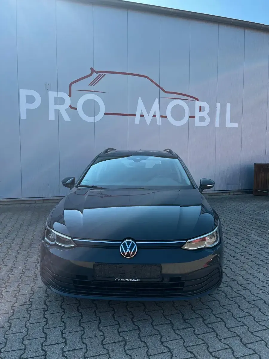 Gebraucht VW Golf VIII Business 150 PS (110 kW) 2021 Grau Kombi