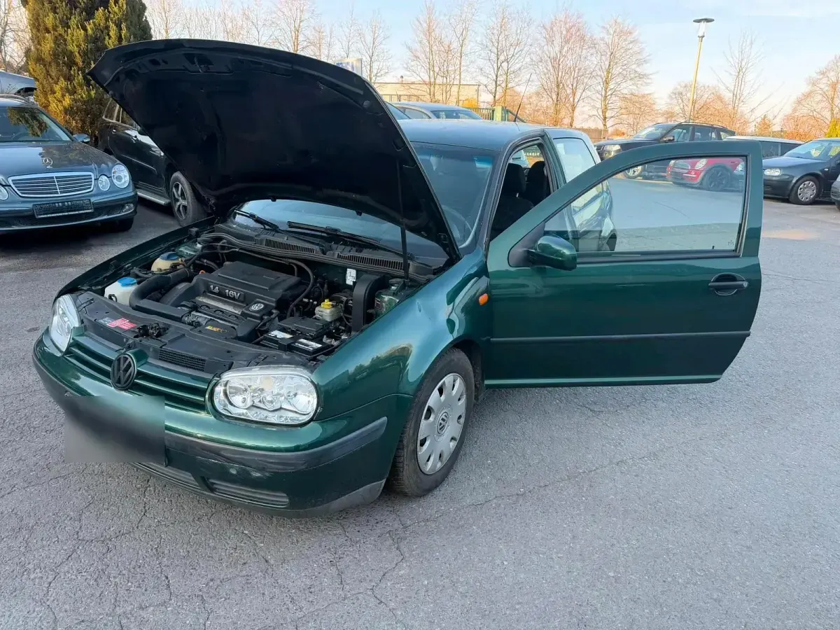 Używany VW Golf III 75 KM (55 kW) 1999 Zielony Sedan/Limuzyna