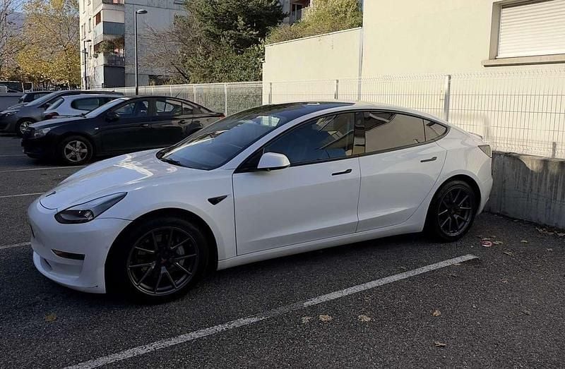 Gebraucht Tesla Model 3 Long Range AWD 366 kW (498 PS) 2022 Weiß Limousine