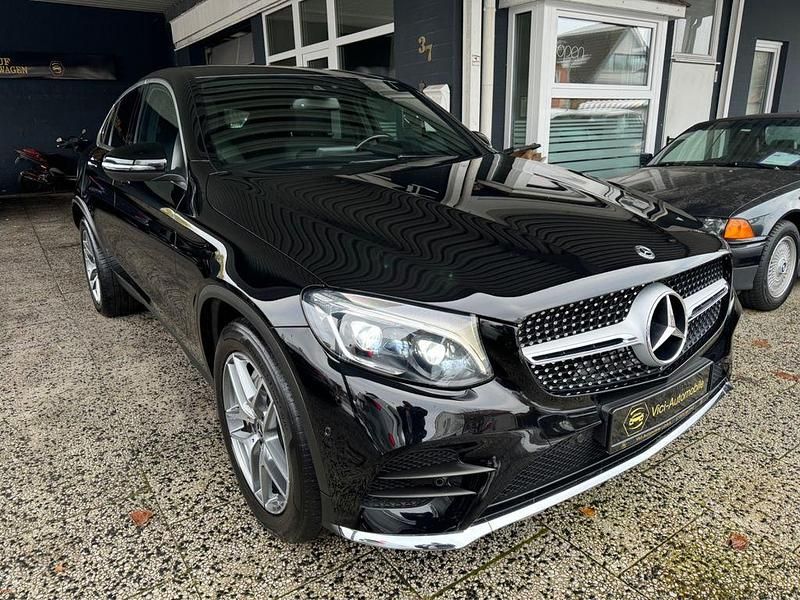 Gebraucht Mercedes GLC250 211 PS (155 kW) 2019 Schwarz Coupé
