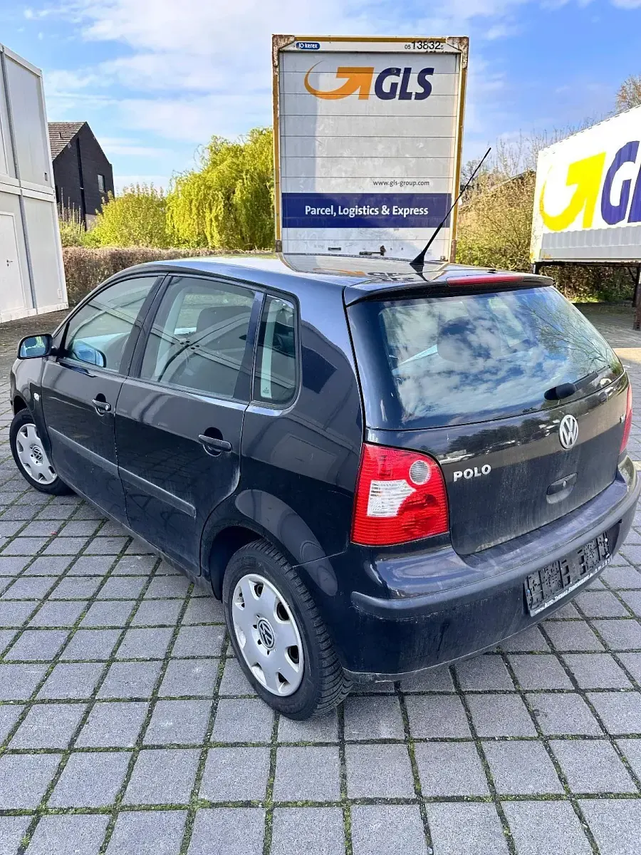 Używany VW Polo 75 KM (55 kW) 2002 Czarny Hatchback