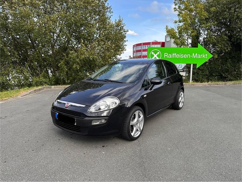 Schwarz Gebraucht 2011 Fiat Punto Evo Kleinwagen | 3.900 € - Bild 1/4