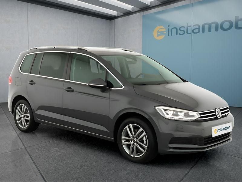 Neu VW Touran 150 PS (110 kW) 2026 Grau Van / Kleinbus