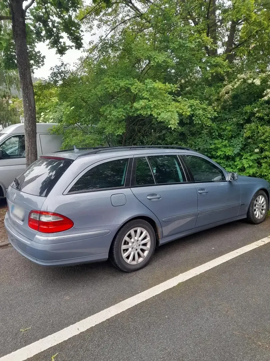 Gebraucht Mercedes E280 190 PS (139 kW) 2006 Andere farben Kombi