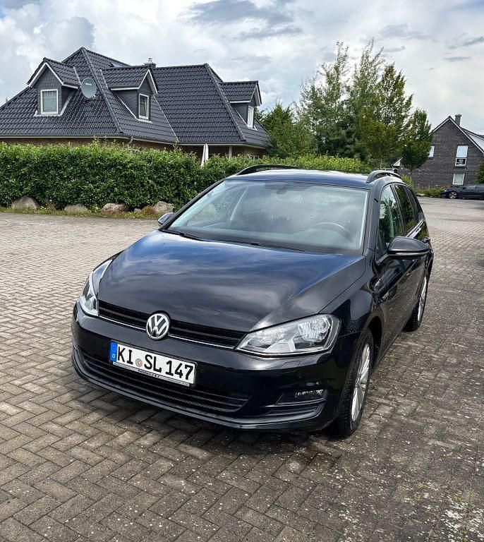 Schwarz Gebraucht 2015 VW Golf VII Cup Kombi | 11.750 € (Etwas zu teuer) - Bild 1/4