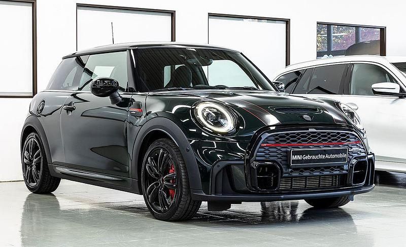 Gebraucht Mini John Cooper Works 231 PS (169 kW) 2022 Grün Kleinwagen