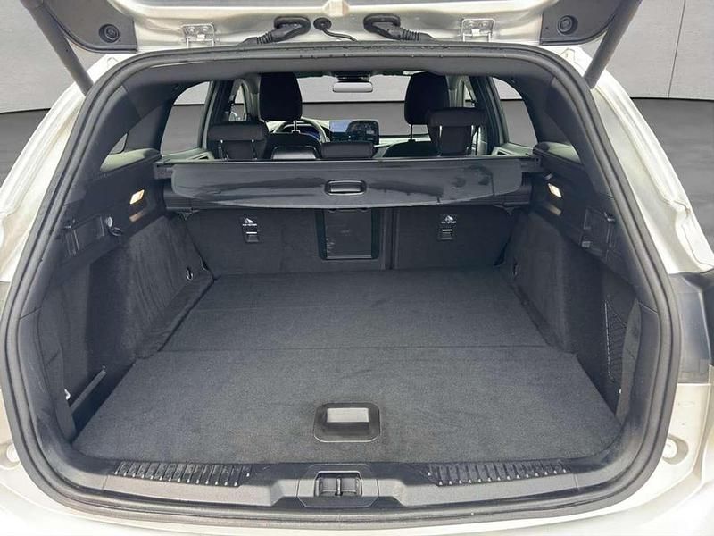 Gebraucht Ford Focus ST-Line X 155 PS (114 kW) 2024 Moondust silber metallic Kombi