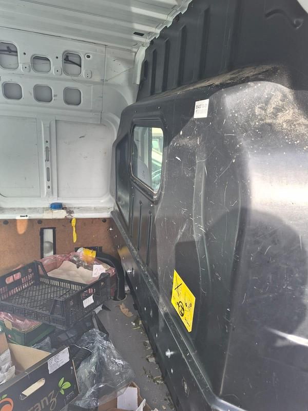 Gebraucht Ford Tourneo Connect 102 PS (75 kW) 2012 Weiß Van / Kleinbus