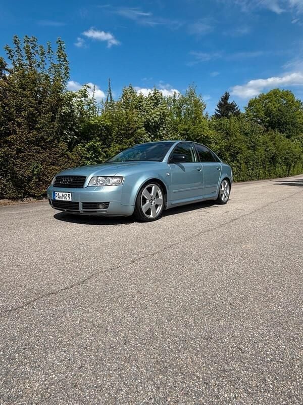 Gebraucht 2002 Audi A4 Limousine | 3.250 € (Etwas zu teuer) - Bild 1/4
