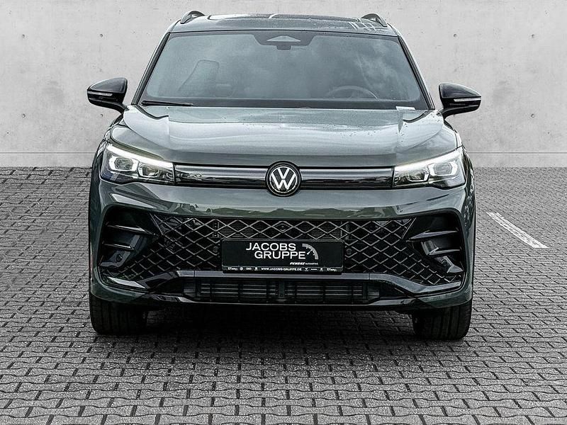 Neu VW Tiguan Style 204 PS (150 kW) 2026 Grün SUV