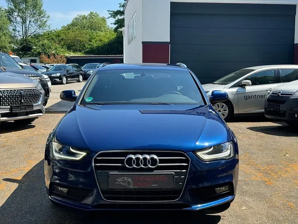 Gebraucht Audi A4 S-Line 170 PS (125 kW) 2013 Blau Limousine