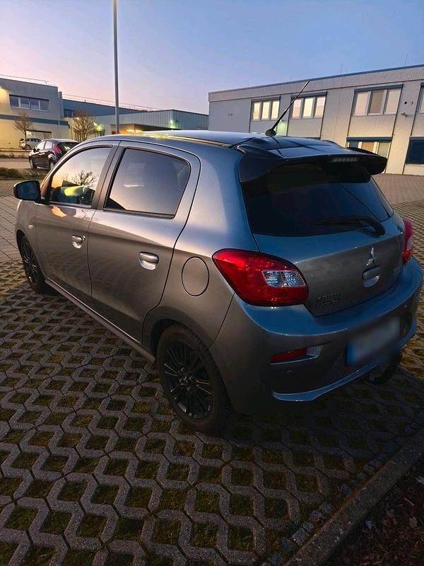 Gebraucht Mitsubishi Space Star 80 PS (58 kW) 2020 Grau Kleinwagen