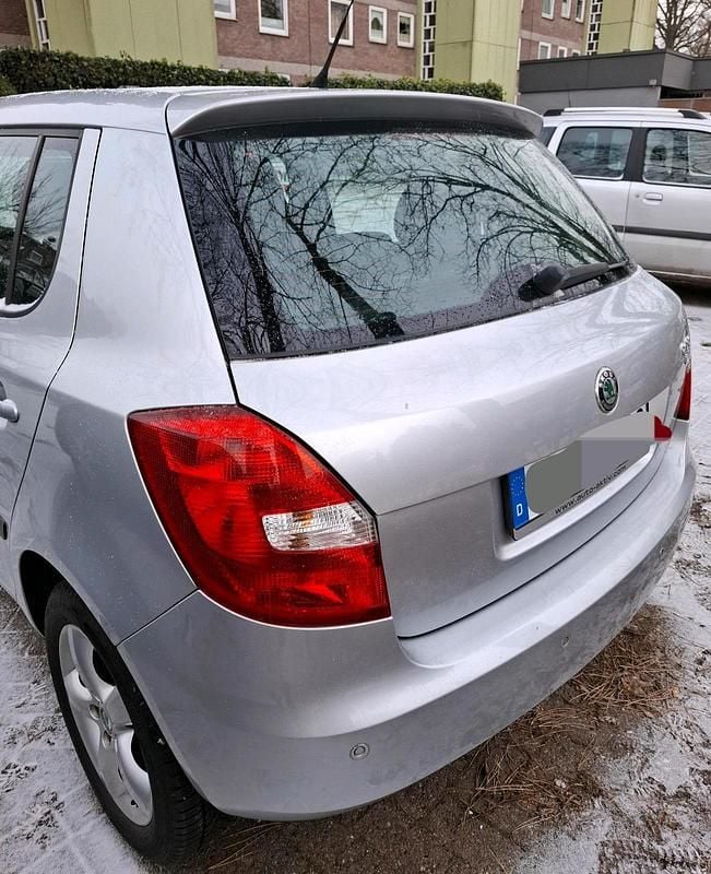 Gebraucht Skoda Fabia 60 PS (44 kW) 2009 Grau Kleinwagen
