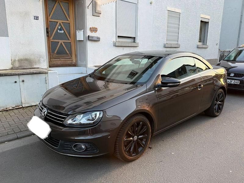 Gebraucht VW Eos Sportline 122 PS (89 kW) 2014 Braun Cabrio