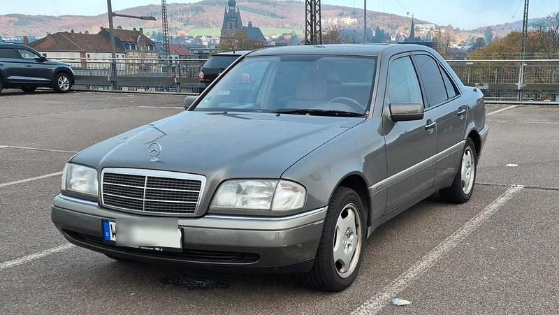 Gebraucht 1994 Mercedes C180 Limousine | 3.750 € - Bild 1/4