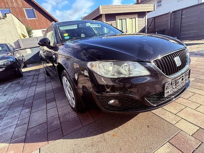 Gebraucht Seat Exeo Style 143 PS (105 kW) 2011 Schwarz Limousine