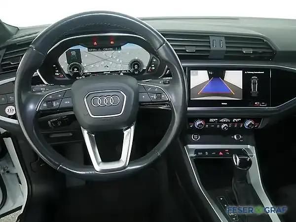 Gebraucht Audi Q3 Ambiente 245 PS (180 kW) 2022 Gletscherweiß SUV
