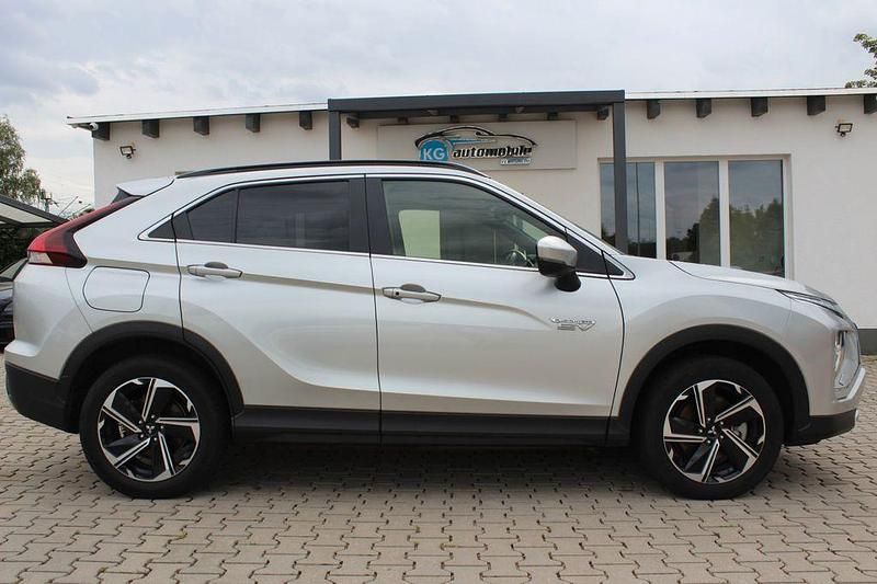 Gebraucht Mitsubishi Eclipse Cross Edition 188 PS (138 kW) 2022 Silber SUV