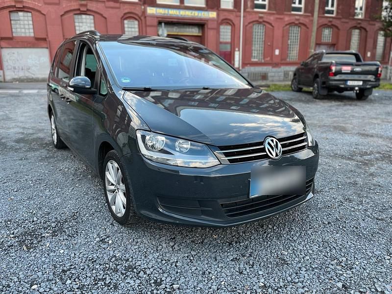 Violet Gebraucht 2011 VW Sharan Van / Kleinbus | 8.950 € (Guter Preis) - Bild 1/4