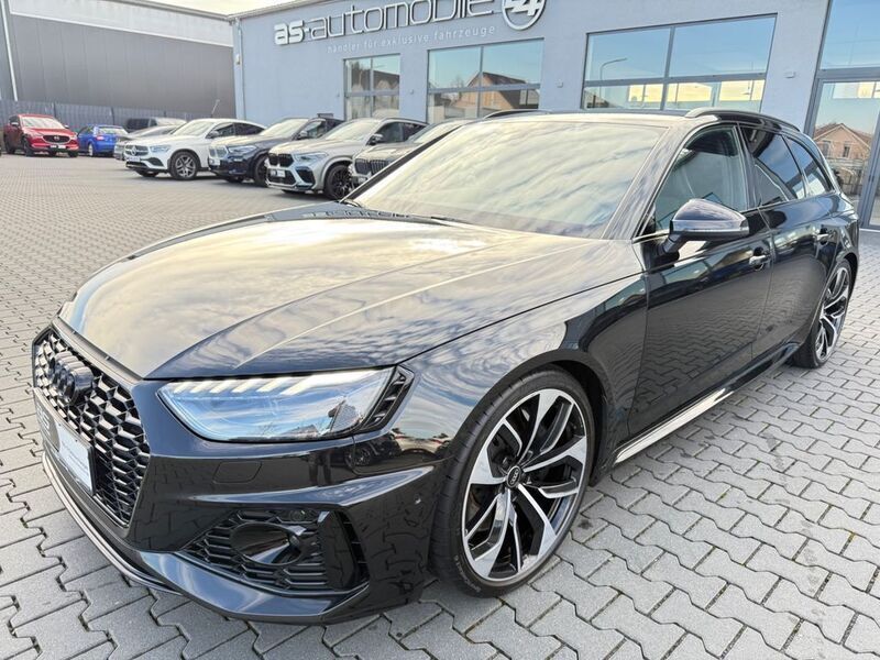 Schwarz Gebraucht 2022 Audi RS4 Ambiente Kombi | 68.990 € (Fairer Preis) - Bild 1/4