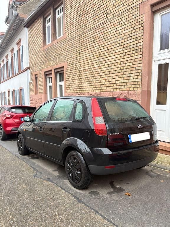 Gebraucht Ford Fiesta 69 PS (50 kW) 2003 Kleinwagen