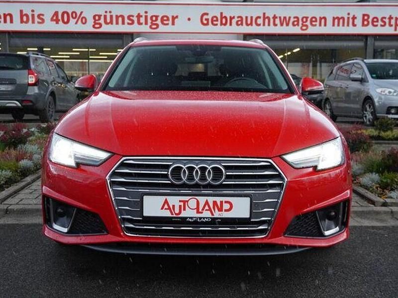 Gebraucht Audi A4 Comfort 150 PS (110 kW) 2019 Rot Kombi