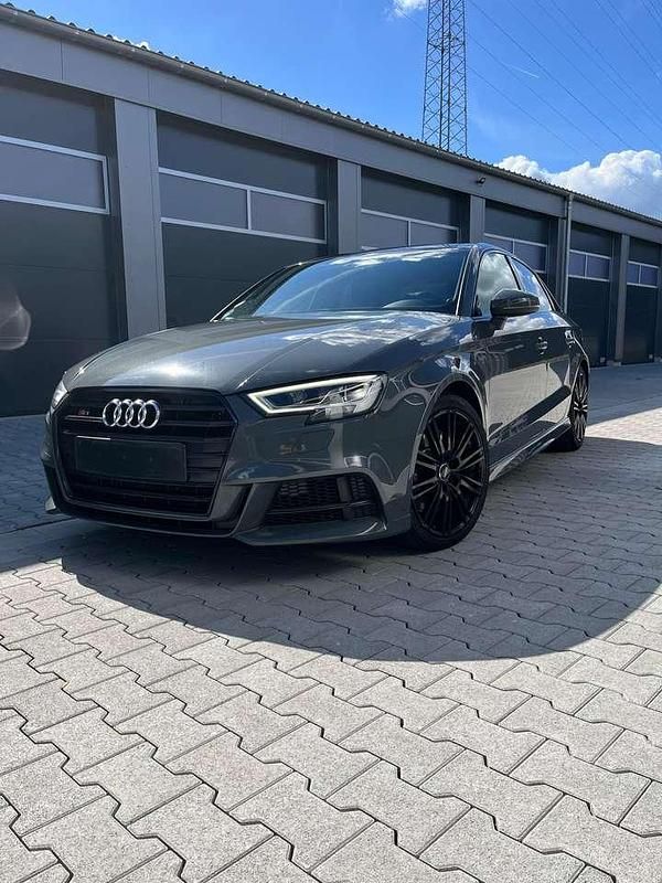 Gebraucht Audi S3 Exclusive 310 PS (228 kW) 2017 Grau Limousine
