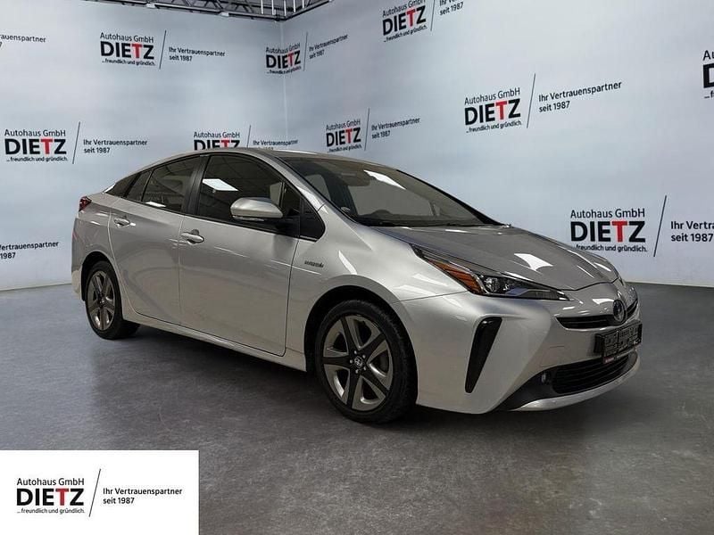 Gebraucht Toyota Prius Comfort 122 PS (89 kW) 2019 Silber Kleinwagen