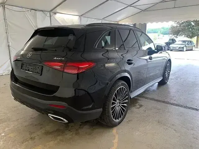 Gebraucht Mercedes GLC300 AMG 292 PS (214 kW) 2025 Obsidianschwarz  metalliclack (metallic) SUV