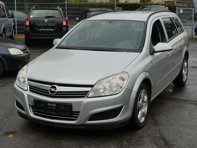 Silber Gebraucht 2008 Opel Astra Basis Kombi | 949 € (Superpreis) - Bild 1/4