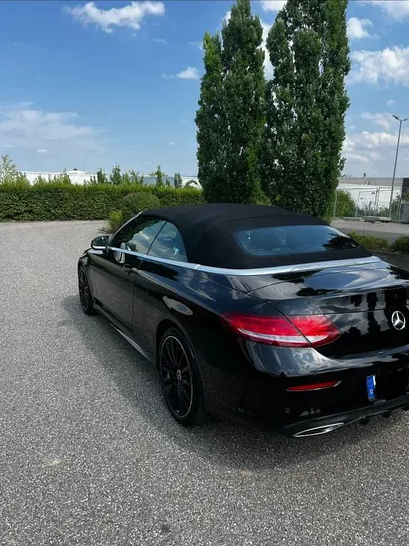 Gebraucht Mercedes C180 Edition 156 PS (114 kW) 2018 Schwarz Cabrio