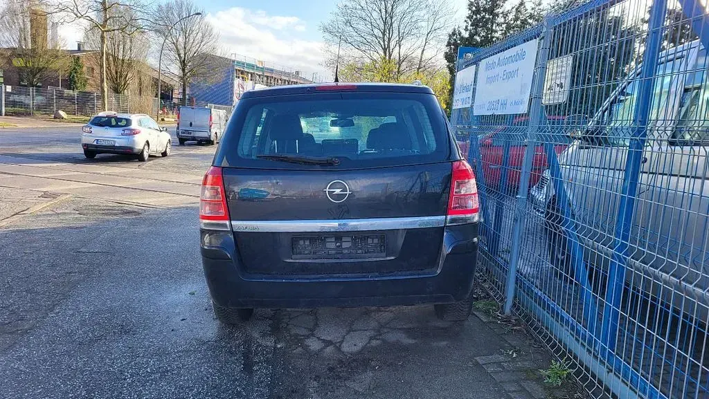 Gebraucht Opel Zafira 116 PS (85 kW) 2009 Schwarz Van / Kleinbus
