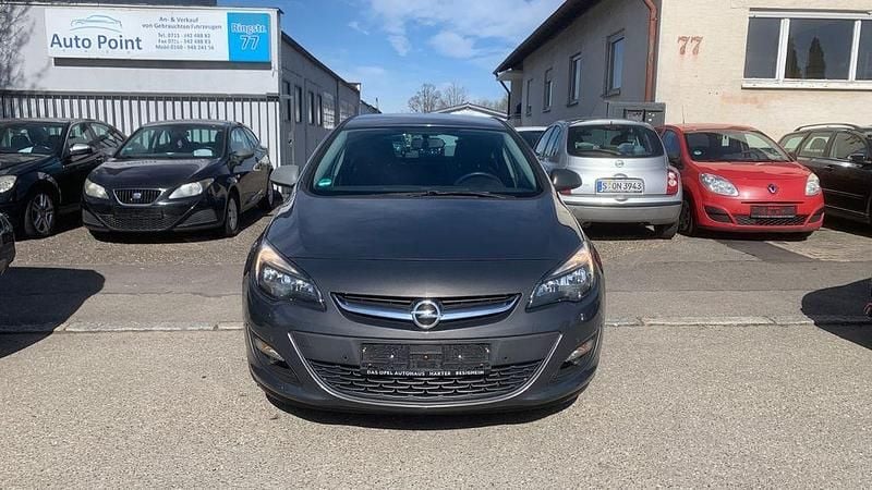 Gebraucht Opel Astra Edition 120 PS (88 kW) 2015 Grau Limousine