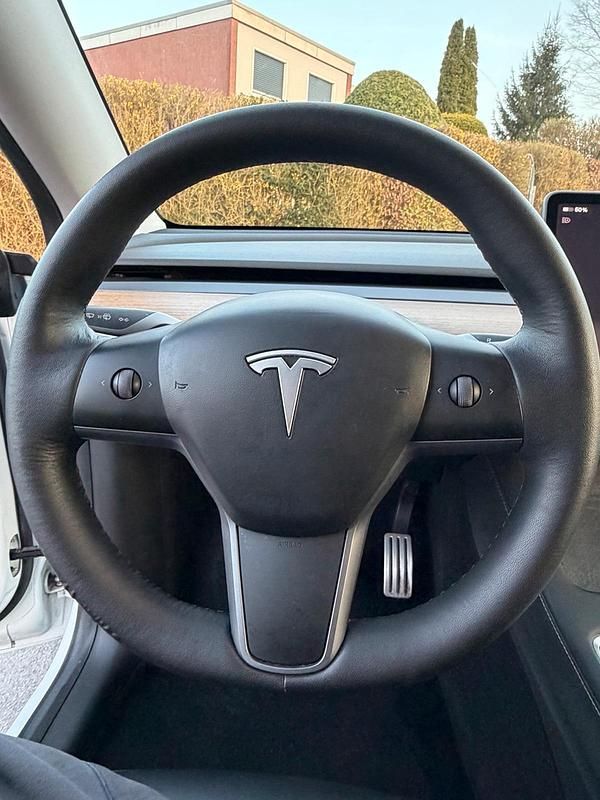 Gebraucht Tesla Model Y Performance 392 kW (534 PS) 2022 Weiß SUV